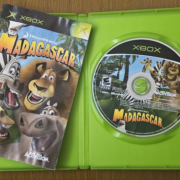 Xbox Original Madagascar Video Game 2005 DreamWorks E10+ - Picture 3 of 3